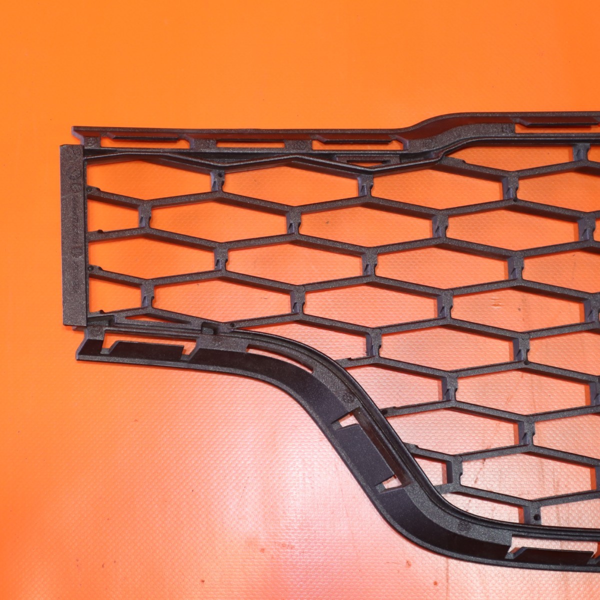 Maserati Ghibli 2014-2017 Left Lower Grille P/N 670010766