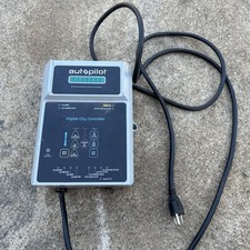 Hydrofarm Autopilot Digital CO2 Hydroponic Controller APCECOD-BNKR-A