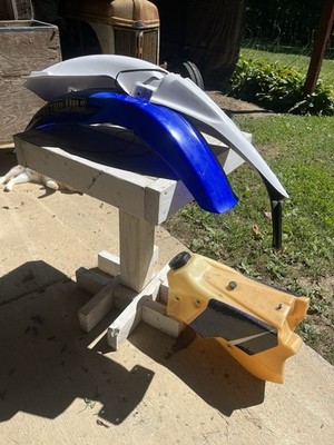 96 - 2001  Yamaha YZ 250 Fuel Tank And Fenders