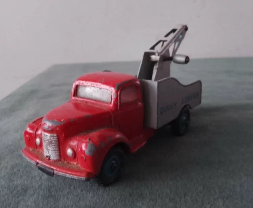 ORIGINAL VINTAGE DIECAST DINKY TOYS COMMER BREAKDOWN TRUCK RARE COLOUR c.1960