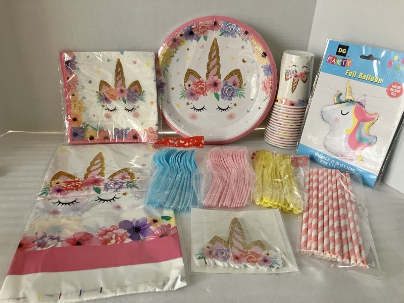 New Unicorn Birthday Party Supply Set Tableware For 16, Cupcake Toppers, Balloon