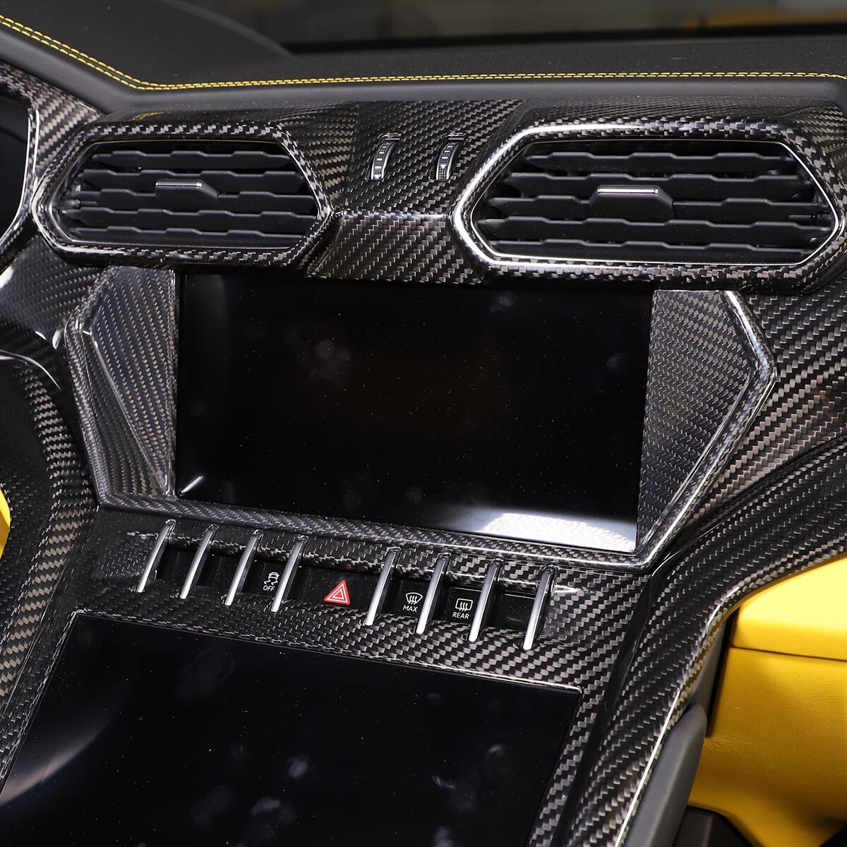 Real Carbon Central Control GPS Navigation Cover For Lamborghini URUS 2018-2021