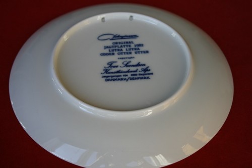 BEAUTIFUL TOVE SVENDSEN PORCELAIN HUNT WALL PLATE ANIMAL - Picture 30 of 54