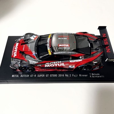 SUPER GT 500 MOTUL AUTECH GTR 1/18 EBBRO