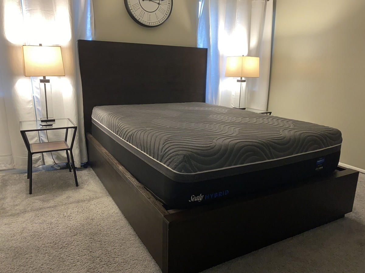 bed frame And Mattress