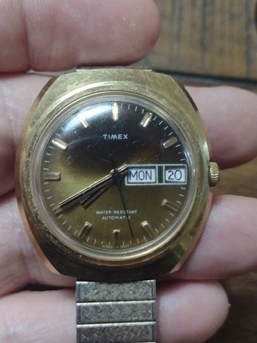 Vtg 1970s TIMEX 39mm Automatic Day Date Gold Men's Watch 47960 10977 Works!