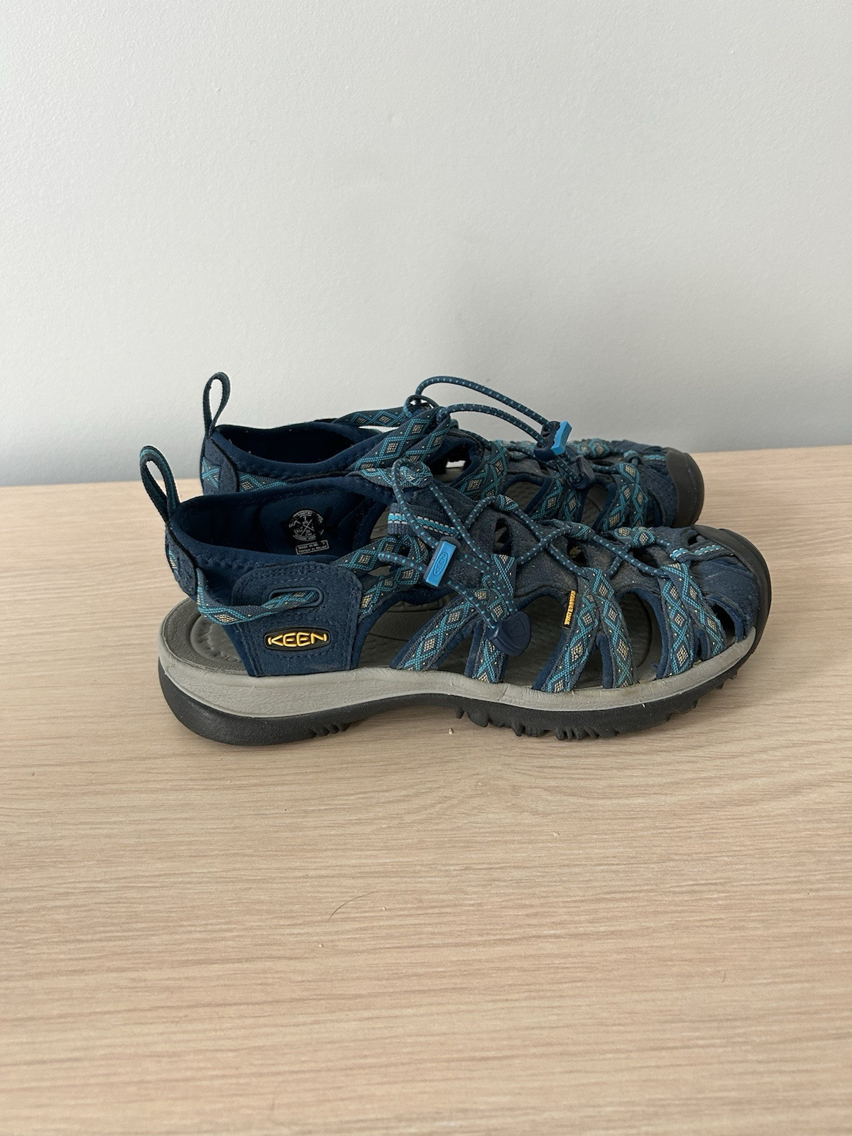 Sandali da trekking donna Keen blu modello azteco taglia 7