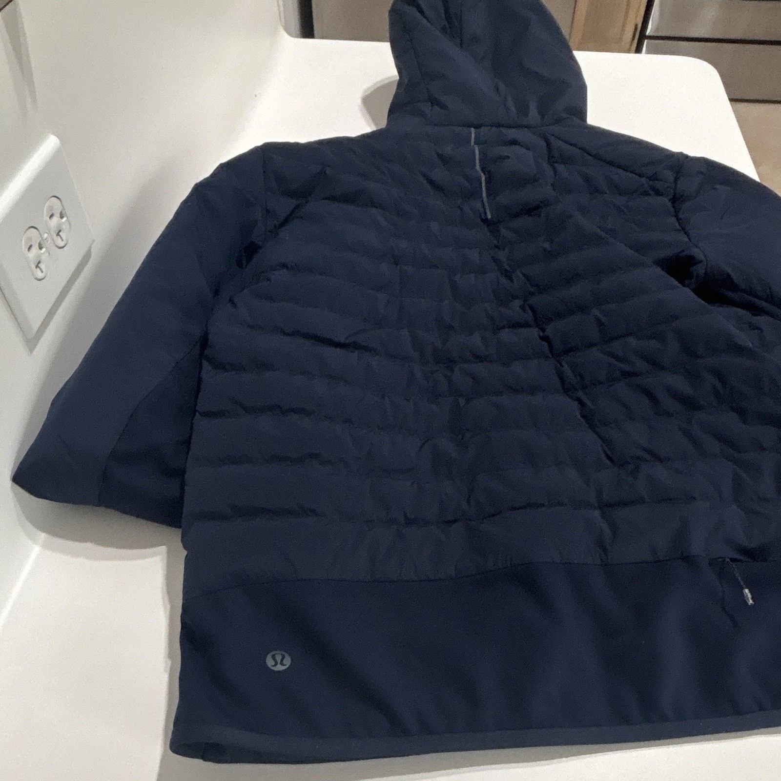 lululemon Hoodie Full Zip Puffer Jacket navy blue - product detail image 2