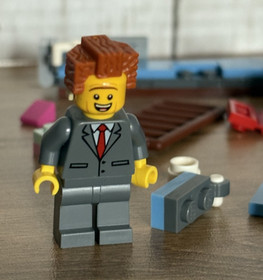 Lego 70818 LEGO Movie Double-Decker Couch Set NOT COMPLETE