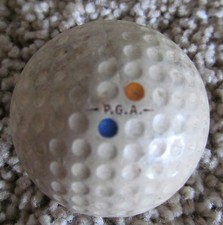 SPALDING PGA NEEDLED DOUBLE DOT BALL-GEER PATENT COVER-STRIKE MARKS CIRCA 1940'S