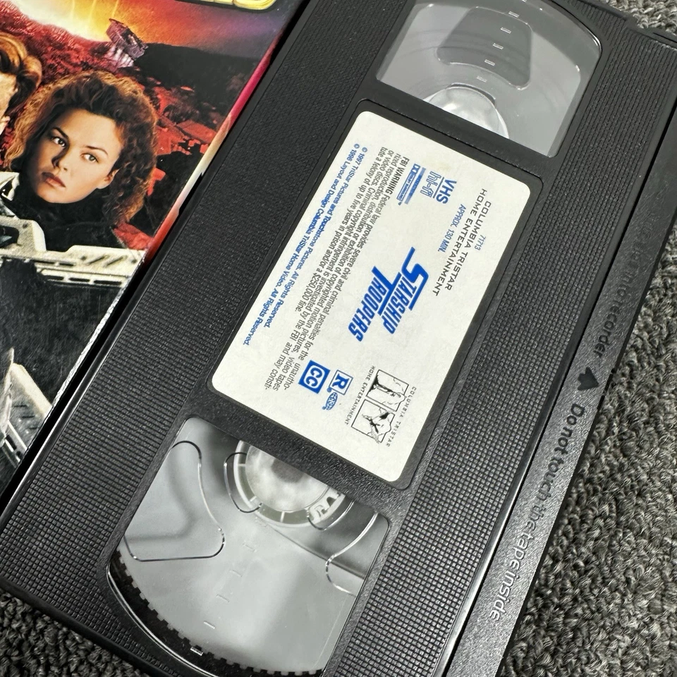 Starship Troopers VHS Movie Tape Action Sci Fi Casper Van Dien Denise Richards - Image 4 of 4