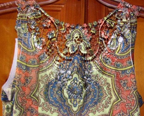 size small Bright Print Crochet Trim Boho Top by Seventh Avenue new - Picture 3 of 5
