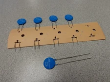 (5) EPCOS B59950C0120A70 PTC Thermistor 80V MAX 320mA 3.7 OHM DISC RADIAL