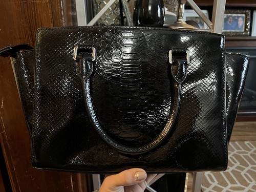🌞MICHAEL KORS SELMA EMBOSSED SNAKESKIN SATCHEL BAG Purse Black Python - Picture 2 of 7