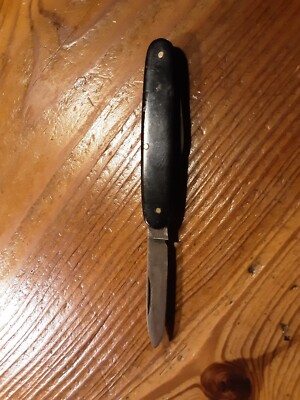 VERY OLD EKA ESKILSTUNA KNIFE MADE IN SWEDEN BAKELITE CRED HANDLES