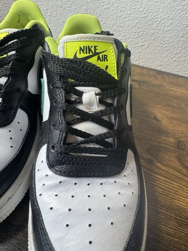 Nike Air Force 1 Jungen Turnschuhe Größe 4Y / Damen 6 Graffiti LV8 DX3349-100 - Bild 2 von 10