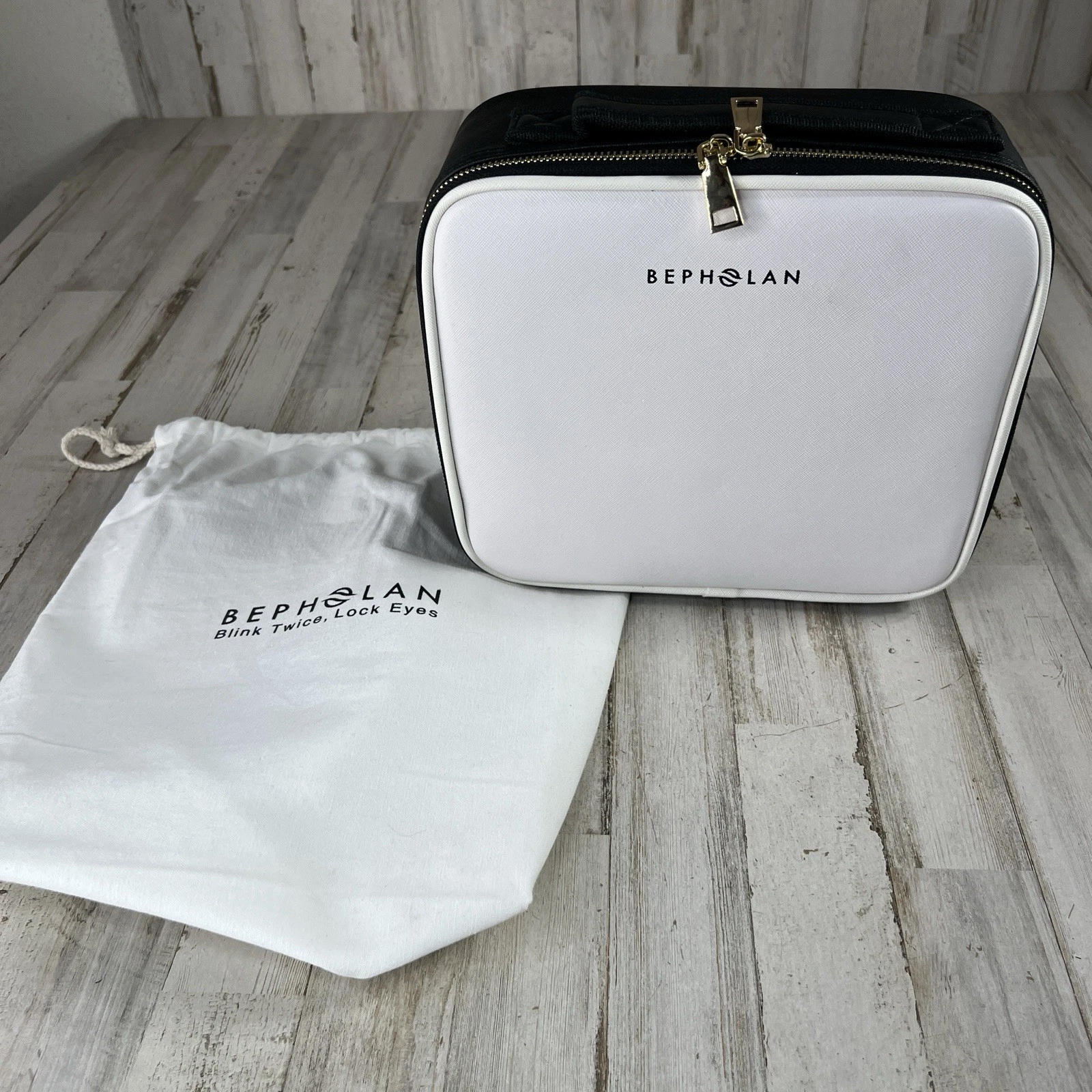 Bepholan Travel Makeup Bag Organizer with Adjustable Pockets Black & White