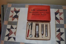 VINTAGE LEE LOADER FOR 12 GAUGE SHOTGUN SHELLS RELOADING IN BOX NO PAPER