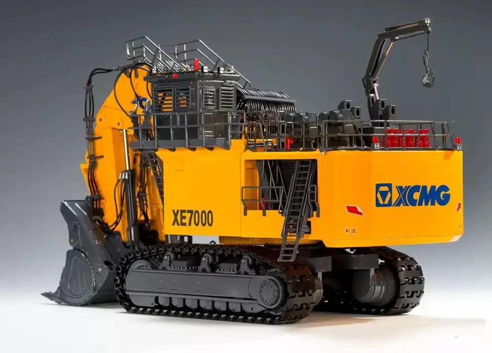 1:50 XCMG XE7000 Mining Excavator - Original Alloy Gift Model - Image 3 of 4