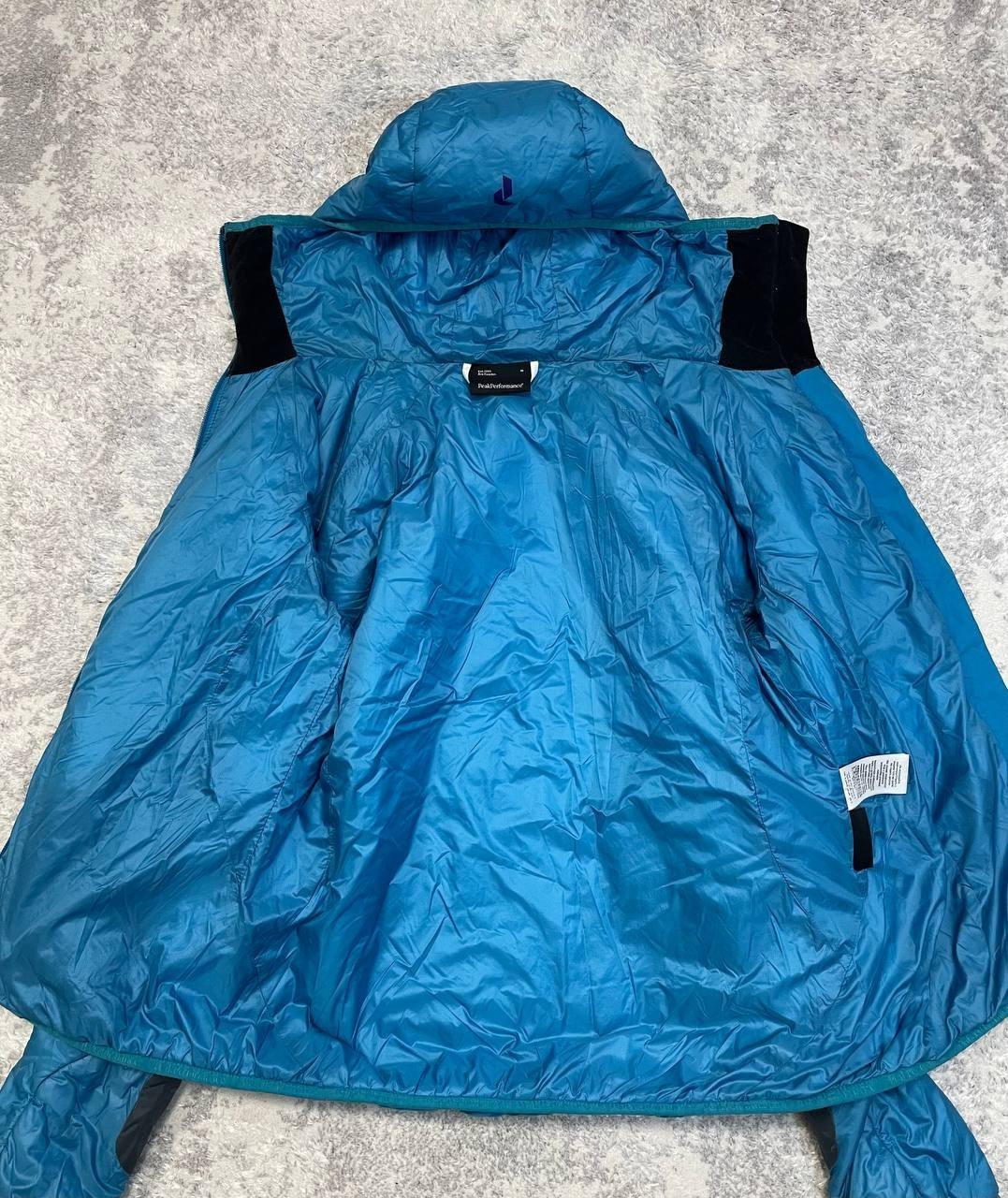 Peak Performance Women’s Primaloft Jacket Pertex … - image 9