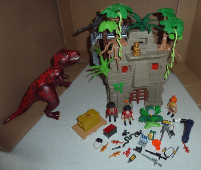 PLAYMOBIL - Dinos -  9429 -  Basecamp mit T-Rex und Lichteffekten, alles dabei