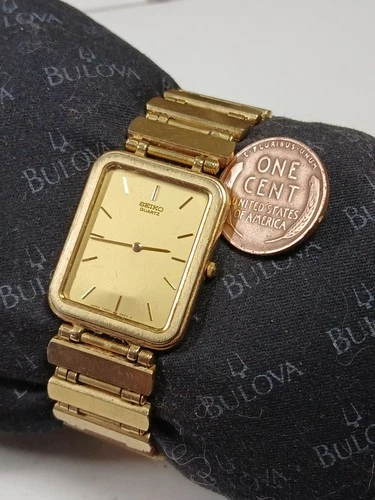 Rare Vintage Seiko 7320-5889 Mens Gold Tone Tank Watch