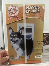 Ideal Pet Products Plastic Pet Door Medium Flap Size 7" x 11 1/4" New Sealed