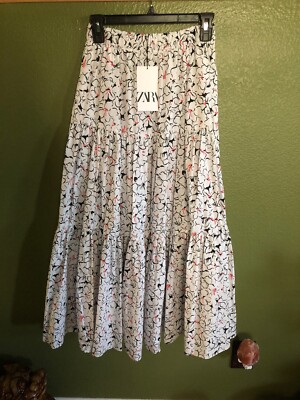 100% Authentic ZARA Floral Print Skirt Size: S-M
