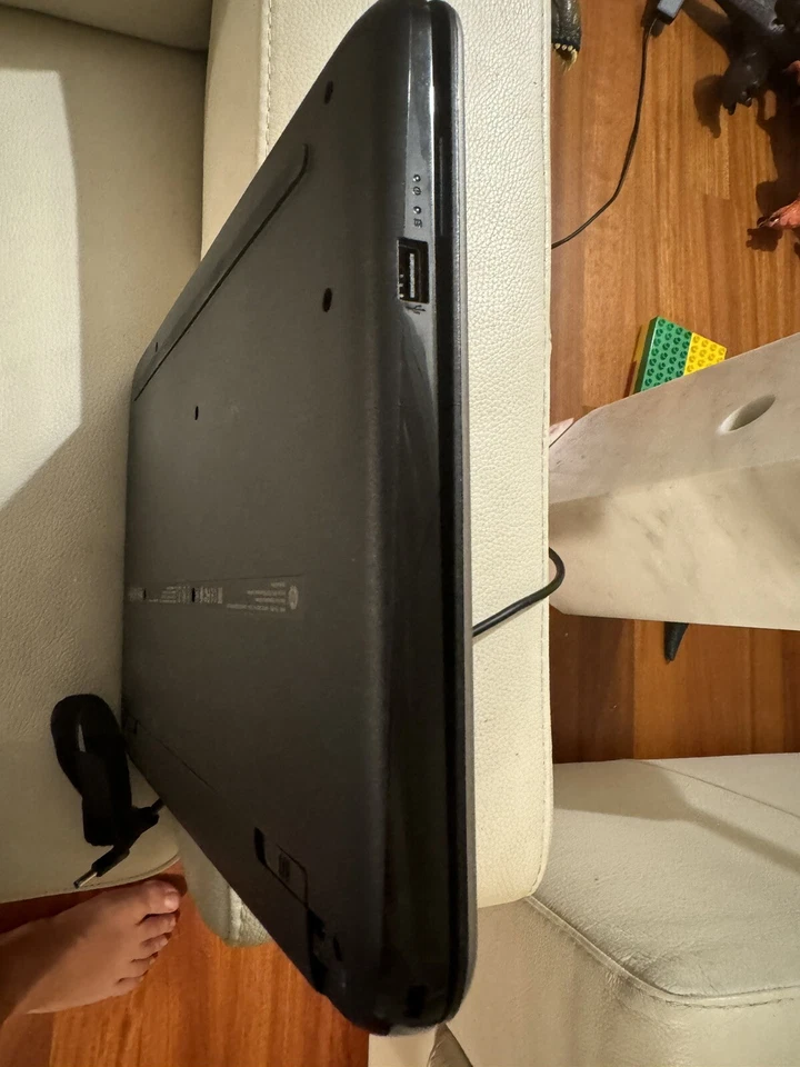 Notebook HP 15” Intel Celeron 1.6 GHz 4GB RAM - Immagine 4 di 4