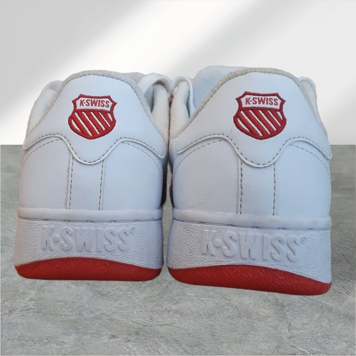 K-Swiss Mens Classic Lx In White/red 7.5 Tennis Shoe display picture 1