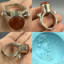 Magnifique grande bague ancienne en argent en taille-douce roi romain avec mo...