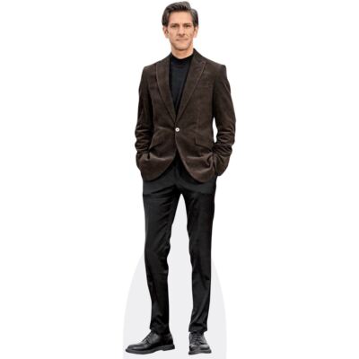 Mathew Baynton (Casual) Silhouette En Carton Taille Mini