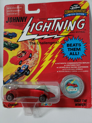 Johnny Lightning The Challengers  WASP  Red    Series A    1:64 Scale    **NEW**