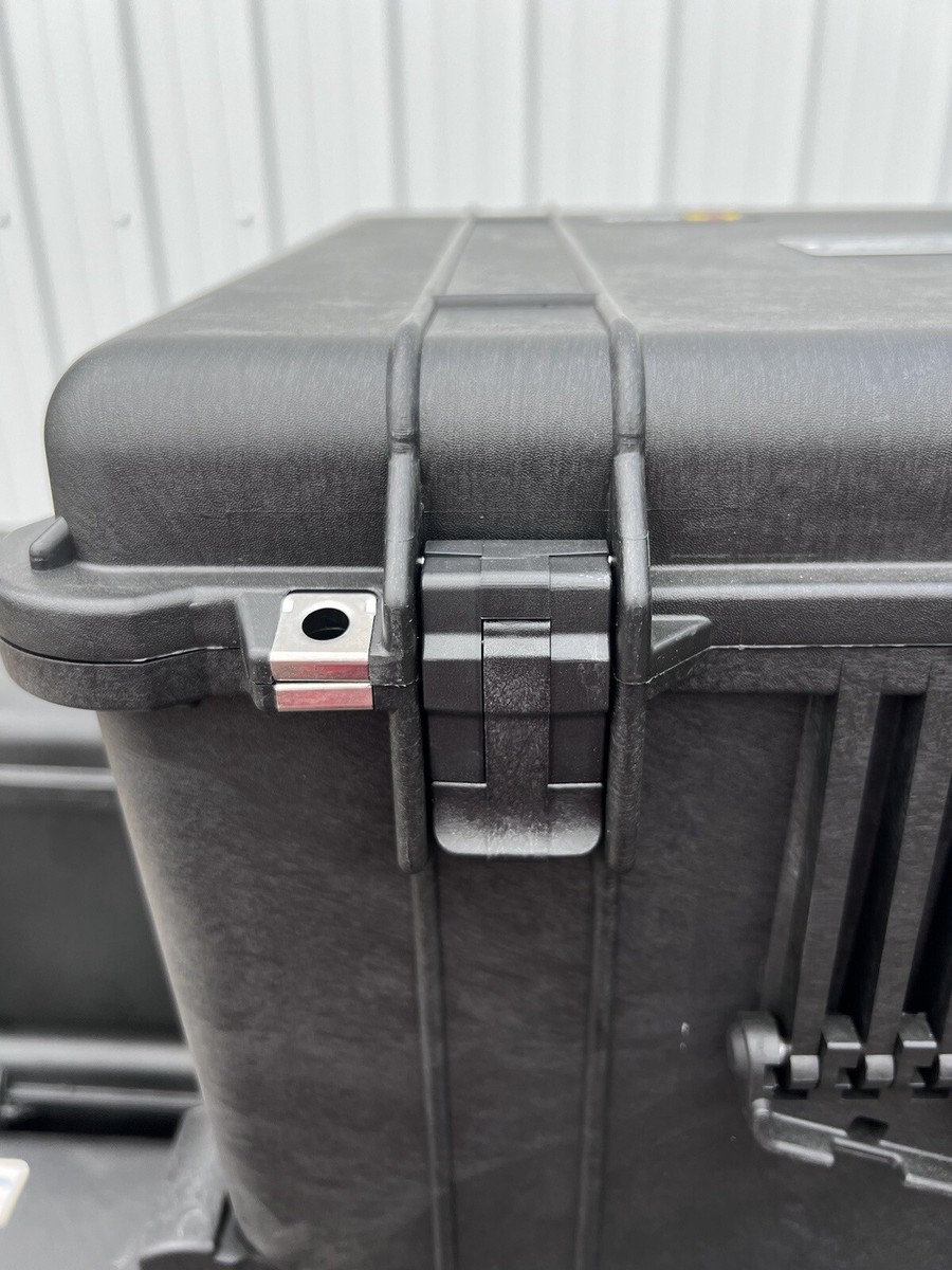 Pelican Case 1620 Hard Case With Foam Black Hard Rolling Pelican Case 1620 Hard Case With Foam Black Hard Rolling