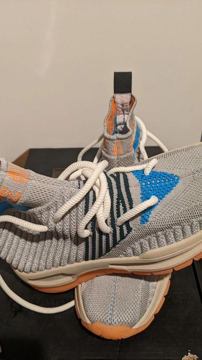 Sia sock hotsell runners