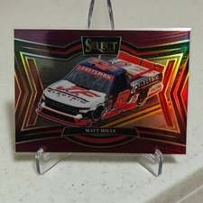 MATT MILLS 2025 SELECT RACING NASCAR PIT ROAD #108 MAROON PRIZM 076/125
