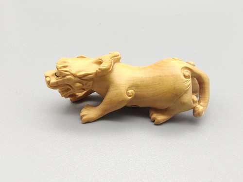 Hand Carved Japanese Boxwood Netsuke Dragon 2½"