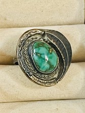 Vintage Sterling silver native American NAVAJO green turquoise ring Size 5.5