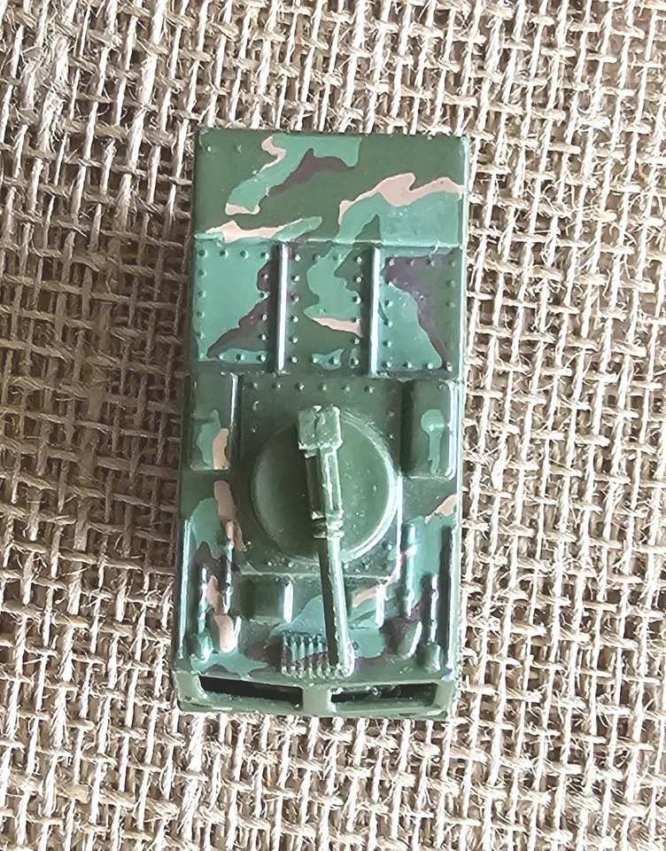 1986 Hot Wheels Military Assault  Crawler Diecast Vehicle Action Command - Image 2 of 4