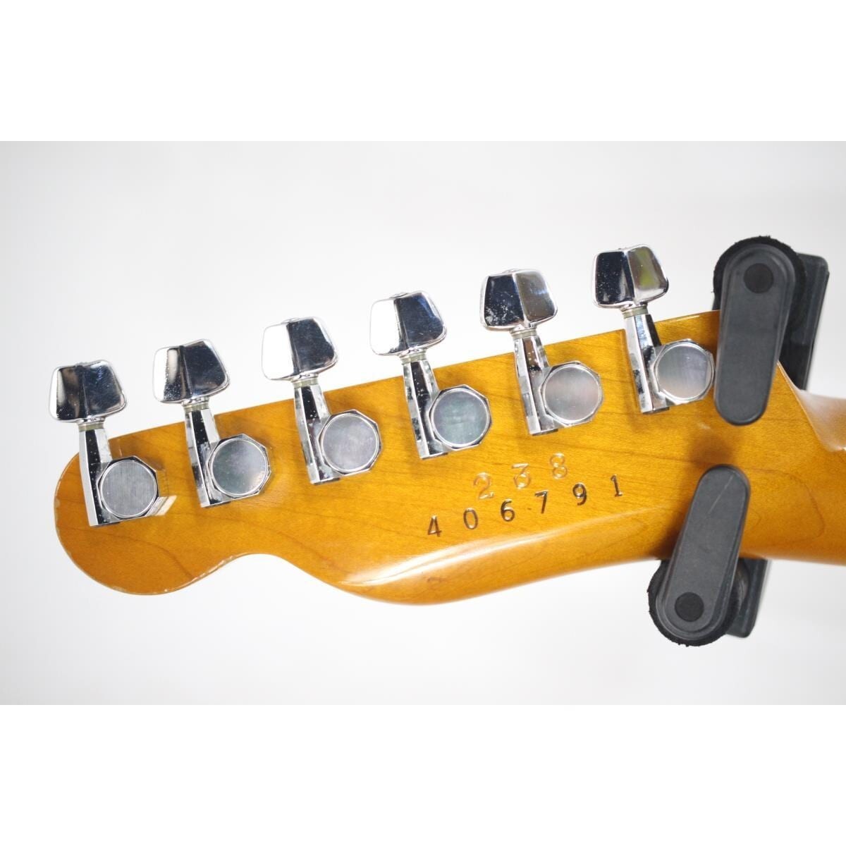 H.S.ANDERSON HS-1 MAD CAT Used Maple fingerboard Natural w/Hard case