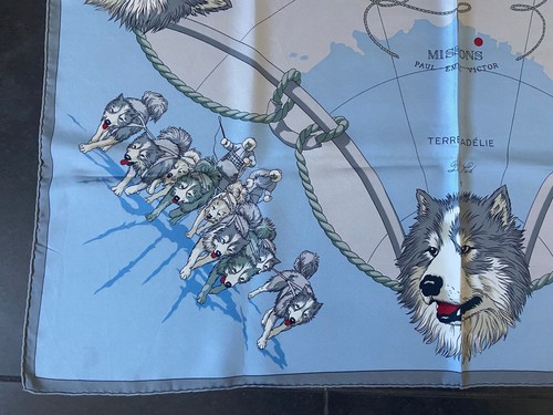 Foulard Hermès intitulé Expeditions polaires Françaises / taille 90 / Bleu gris - Imagen 6 de 10