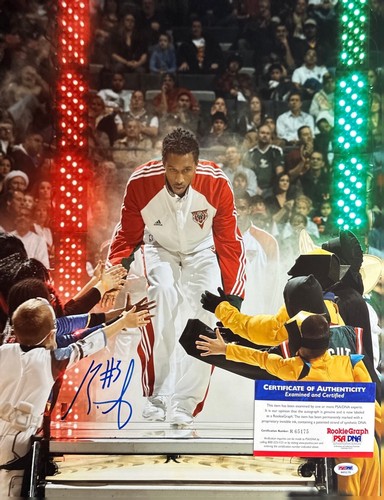 Brandon Jenning Signed 16x20 Milwaukee Bucks Photo PSA R65175 - Picture 2 of 2