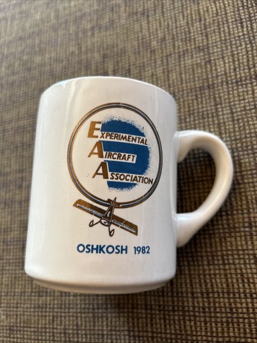 Vtg 1982 EAA OSHKOSH Experimental Aircraft Assoc. Mug Aviation Airshow Airplane