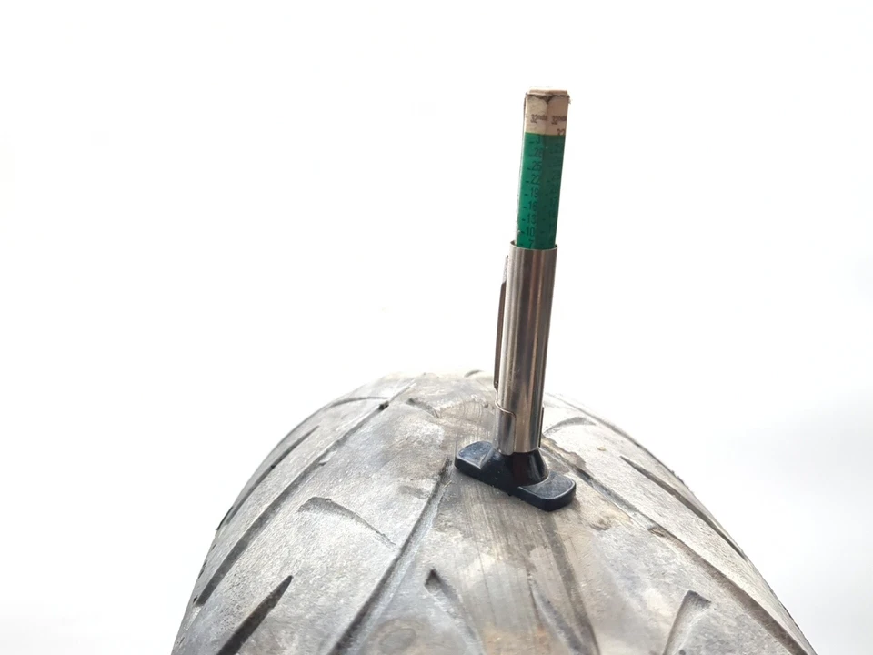 Neumático delantero METZELER MARATHON ULTRA ME 888 130/70-18 Foto 4 de 4