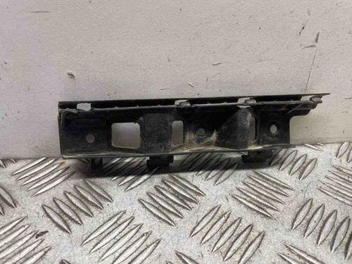 VW PASSAT B7 ALLTRACK 365 Stoßstangenhalter vorne links 3C0807183 1.90 30996579