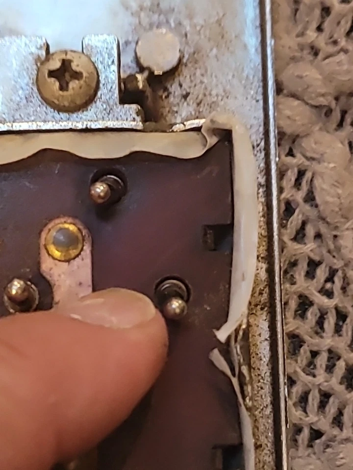 1965-66 Cadillac Coupe Calais Eldorado водительский ободок окна SidePower на запчасти - Изображение 3 из 4