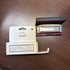 Fender Blues Deluxe 10-Hole Harmonica in the Key of G with Case