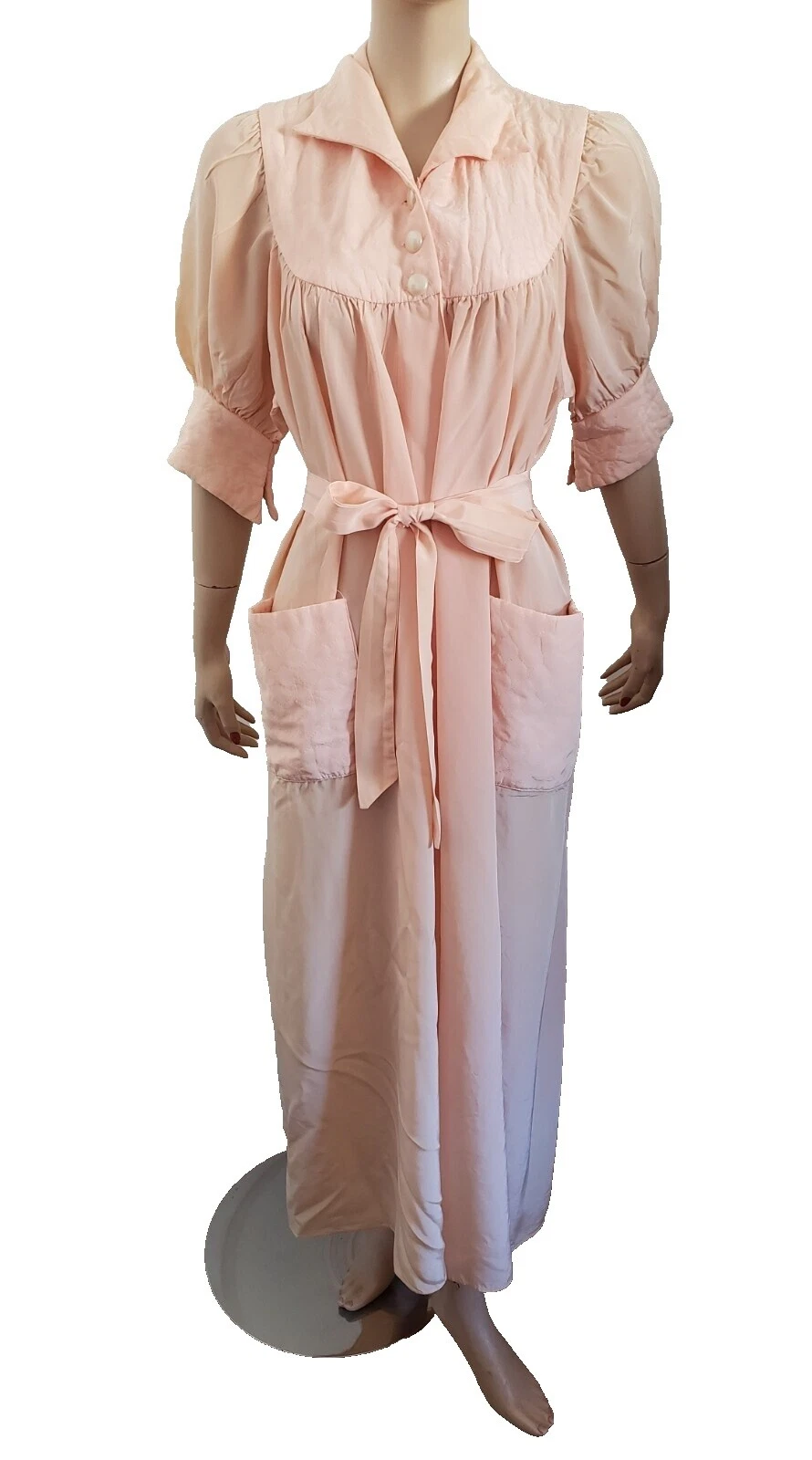 1940s Vintage Sleepwear & Robes for Women