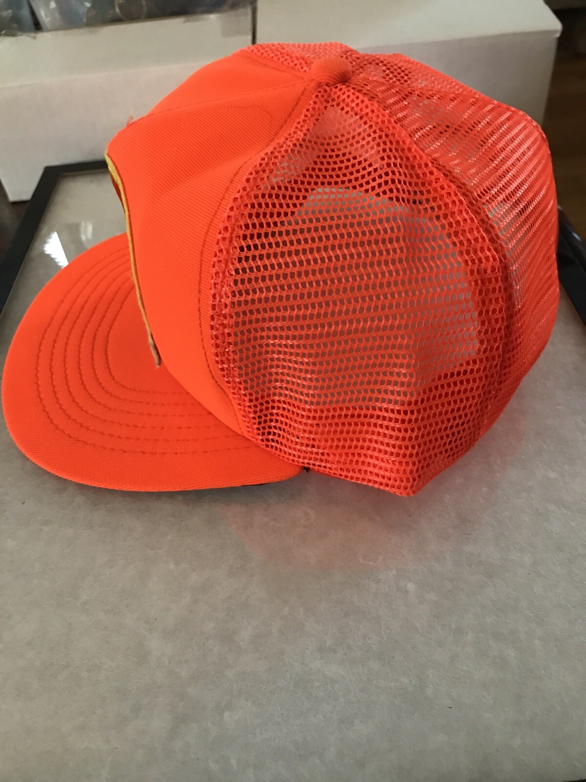 VINTAGE MESH & FOAM SNAPBACK TRUCKER HAT TIDE RACING … Gem