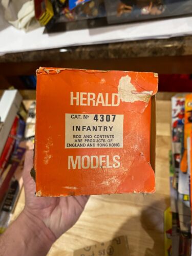 Britains Herald Models 4307 Militär Armee Infanterie mit Feldkanonenartillerie - Bild 9 von 10
